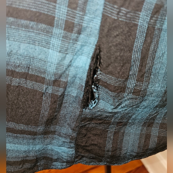 Torrid button down long sleeved plaid shirt size 1 - Picture 6 of 8